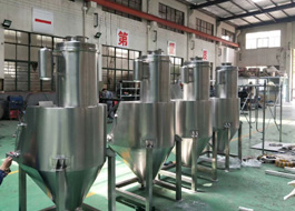 粉末真空上料機(jī)廠家,真空吸料機(jī)廠家產(chǎn)品資歷